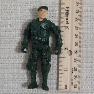 Vintage‎ Chaps Mei Military Combat Green Beret Soldier 4" Action Figure